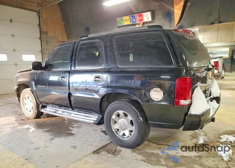 2003 Cadillac Escalade Luxury z USA, uszkodzony, nr VIN 1GYEK63N73R188634